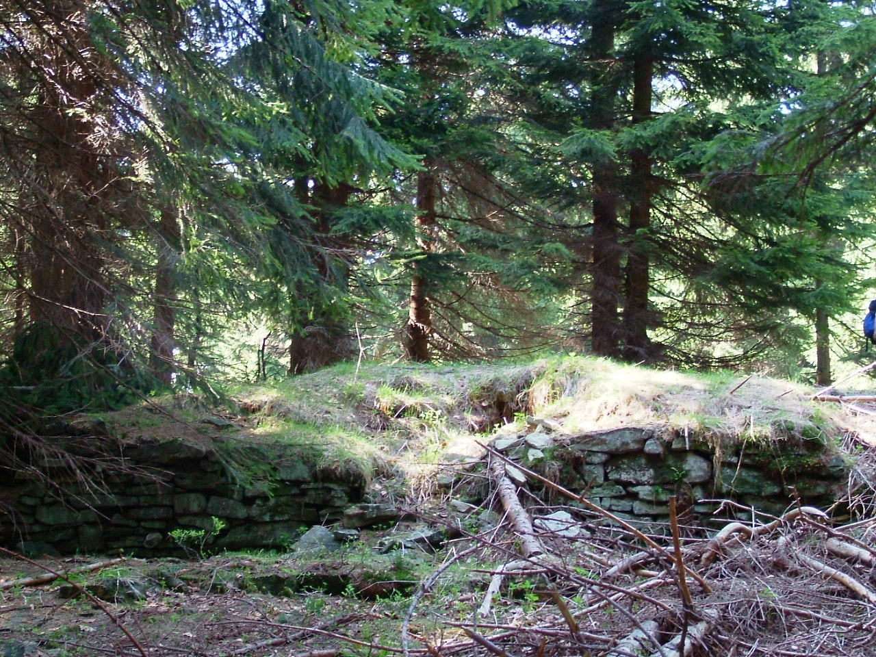 Schronisko na Trzech Kopcach